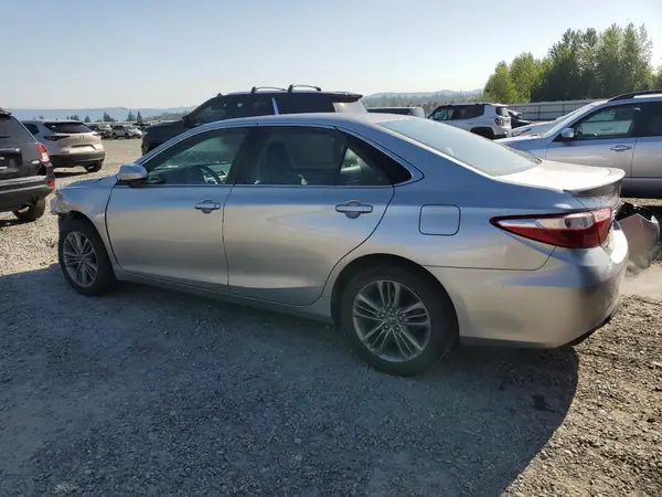4T1BF1FK3HU281863 2017 TOYOTA CAMRY - Image 2