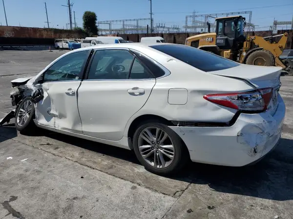 4T1BF1FK3HU283421 2017 TOYOTA CAMRY - Image 2