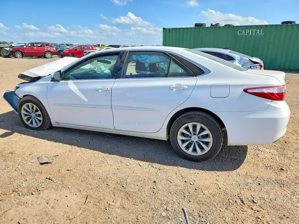 4T1BF1FK3HU287467 2017 TOYOTA CAMRY - Image 2