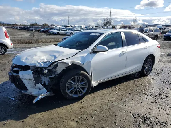4T1BF1FK3HU289574 2017 TOYOTA CAMRY - Image 1