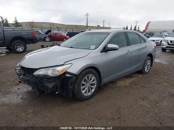 4T1BF1FK3HU290210 2017 TOYOTA CAMRY - Image 2