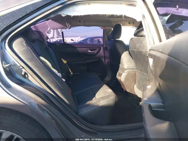 4T1BF1FK3HU291356 2017 TOYOTA CAMRY - Image 8