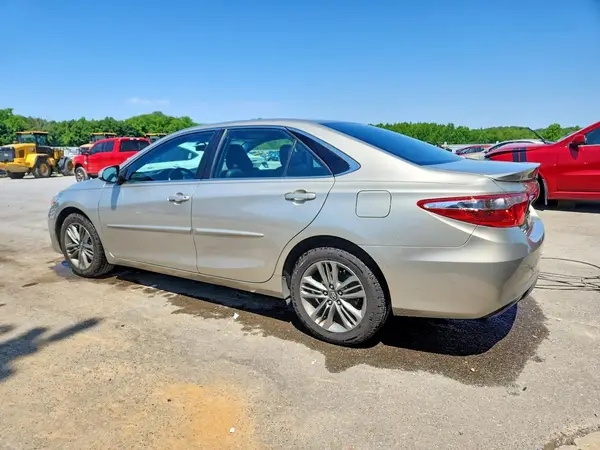 4T1BF1FK3HU292300 2017 TOYOTA CAMRY - Image 2
