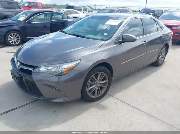 4T1BF1FK3HU297223 2017 TOYOTA CAMRY - Image 2