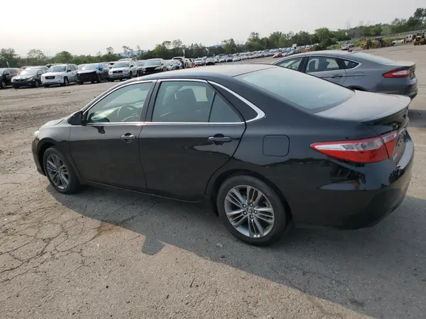 4T1BF1FK3HU297559 2017 TOYOTA CAMRY - Image 2