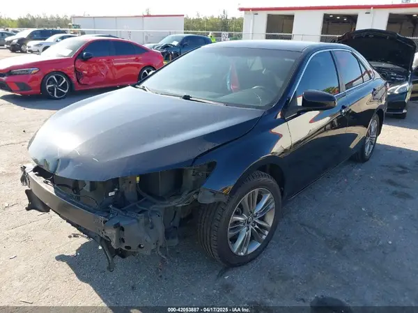 4T1BF1FK3HU297822 2017 TOYOTA CAMRY - Image 2