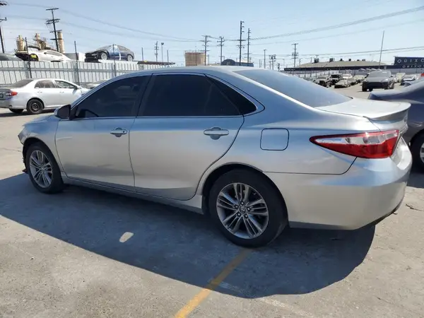 4T1BF1FK3HU299344 2017 TOYOTA CAMRY - Image 2