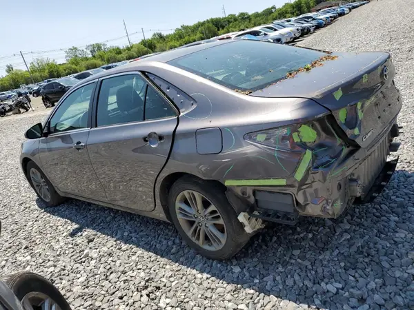 4T1BF1FK3HU300590 2017 TOYOTA CAMRY - Image 2