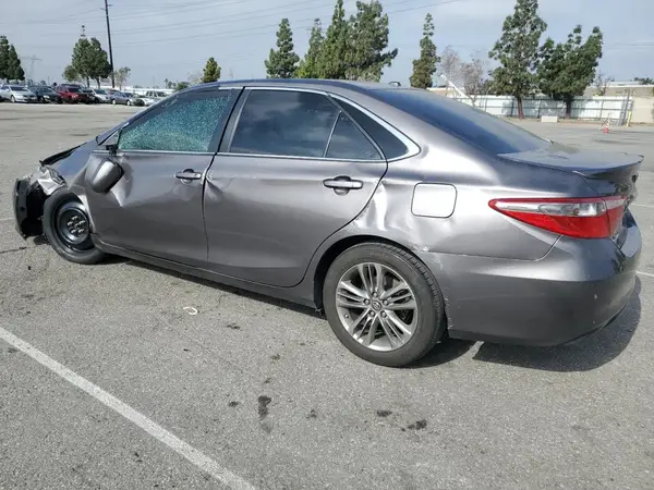 4T1BF1FK3HU301741 2017 TOYOTA CAMRY - Image 2