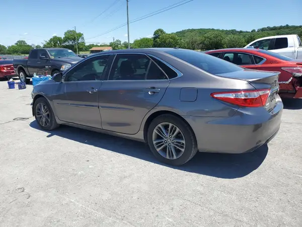 4T1BF1FK3HU302310 2017 TOYOTA CAMRY - Image 2