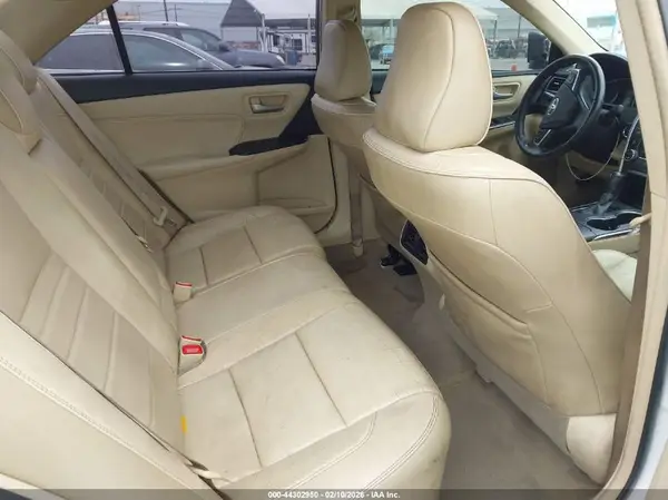 4T1BF1FK3HU302646 2017 TOYOTA CAMRY - Image 8