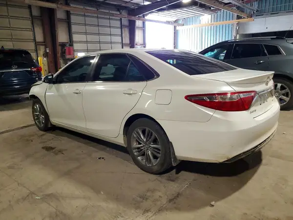 4T1BF1FK3HU305711 2017 TOYOTA CAMRY - Image 2
