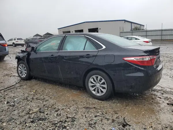 4T1BF1FK3HU306177 2017 TOYOTA CAMRY - Image 2