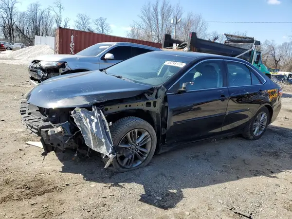 4T1BF1FK3HU307202 2017 TOYOTA CAMRY - Image 1