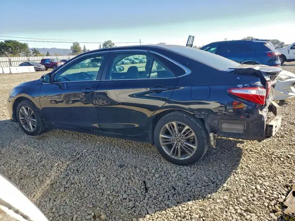 4T1BF1FK3HU307460 2017 TOYOTA CAMRY - Image 2