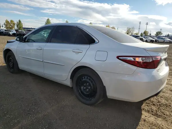 4T1BF1FK3HU307488 2017 TOYOTA CAMRY - Image 2