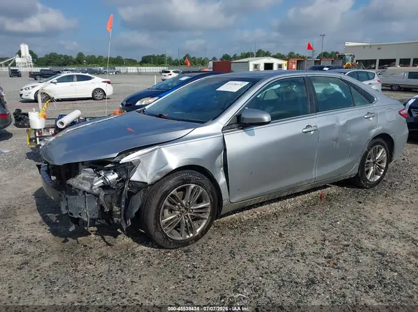 4T1BF1FK3HU308947 2017 TOYOTA CAMRY - Image 2