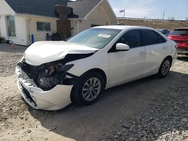 4T1BF1FK3HU309323 2017 TOYOTA CAMRY - Image 1