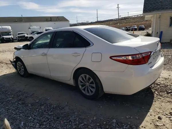 4T1BF1FK3HU309323 2017 TOYOTA CAMRY - Image 2