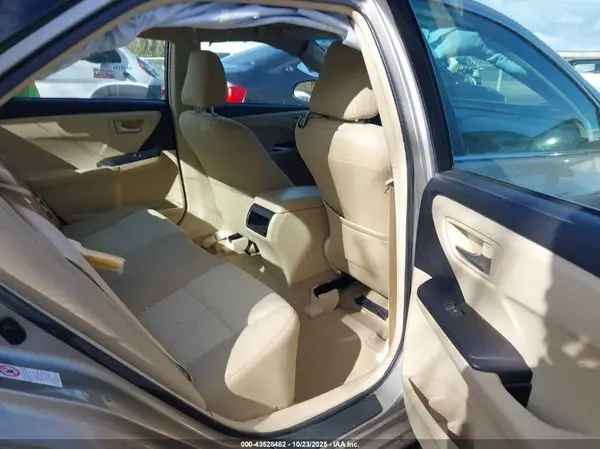 4T1BF1FK3HU309970 2017 TOYOTA CAMRY - Image 8