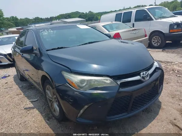 4T1BF1FK3HU314571 2017 TOYOTA CAMRY - Image 1