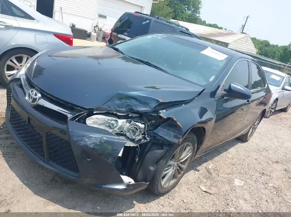 4T1BF1FK3HU314571 2017 TOYOTA CAMRY - Image 2