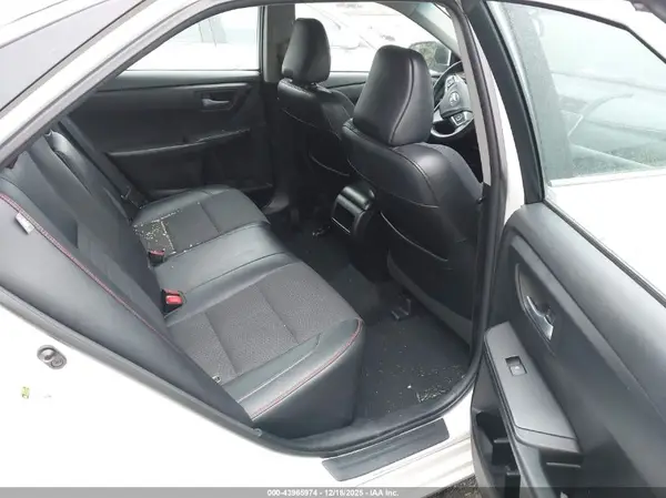 4T1BF1FK3HU323643 2017 TOYOTA CAMRY - Image 8