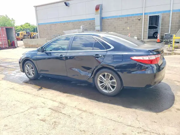 4T1BF1FK3HU324436 2017 TOYOTA CAMRY - Image 2