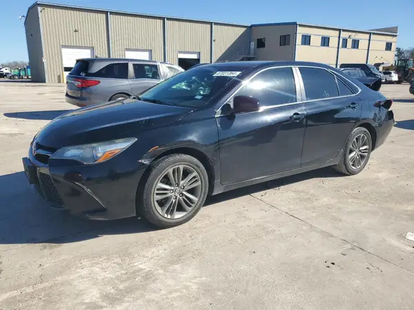 4T1BF1FK3HU324579 2017 TOYOTA CAMRY - Image 1