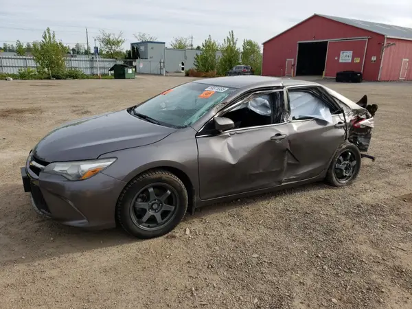 4T1BF1FK3HU324792 2017 TOYOTA CAMRY - Image 1