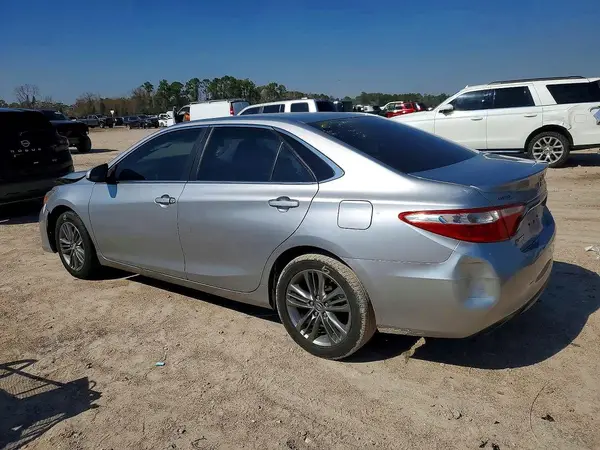 4T1BF1FK3HU325053 2017 TOYOTA CAMRY - Image 2