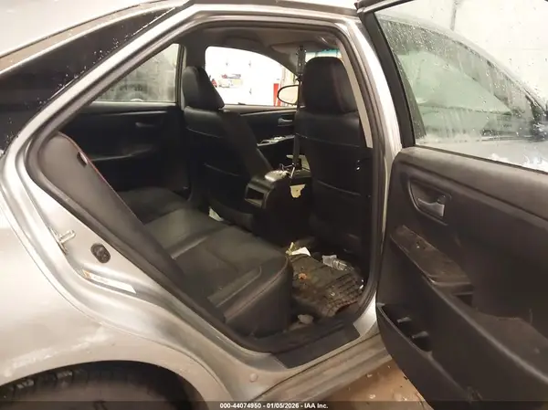 4T1BF1FK3HU325974 2017 TOYOTA CAMRY - Image 8