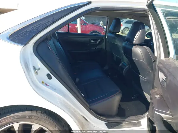 4T1BF1FK3HU326137 2017 TOYOTA CAMRY - Image 8