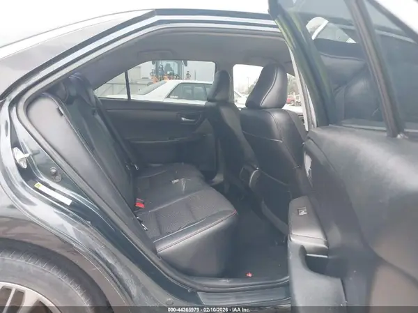4T1BF1FK3HU326302 2017 TOYOTA CAMRY - Image 8