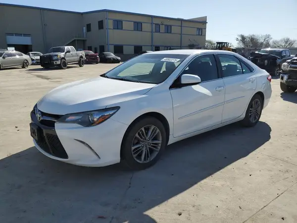 4T1BF1FK3HU326963 2017 TOYOTA CAMRY - Image 1