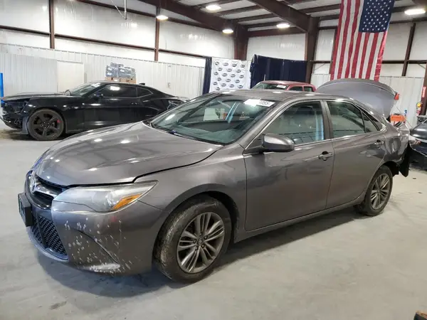 4T1BF1FK3HU328180 2017 TOYOTA CAMRY - Image 1