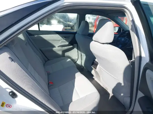 4T1BF1FK3HU332181 2017 TOYOTA CAMRY - Image 8