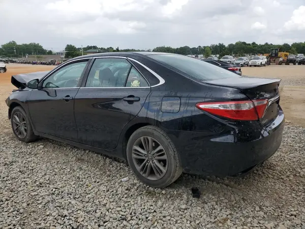 4T1BF1FK3HU333976 2017 TOYOTA CAMRY - Image 2