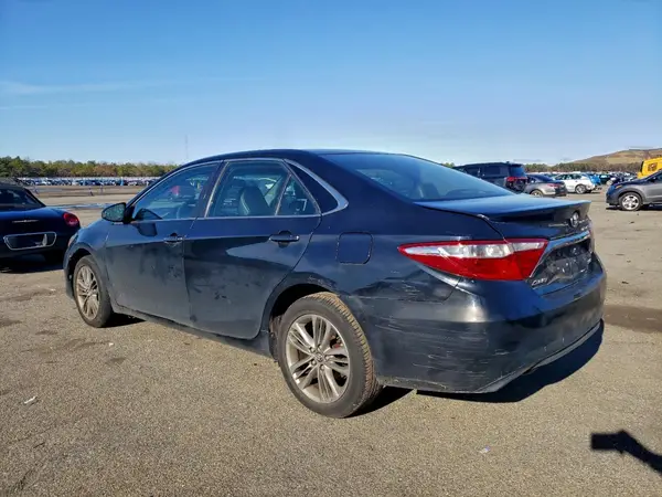4T1BF1FK3HU334190 2017 TOYOTA CAMRY - Image 2