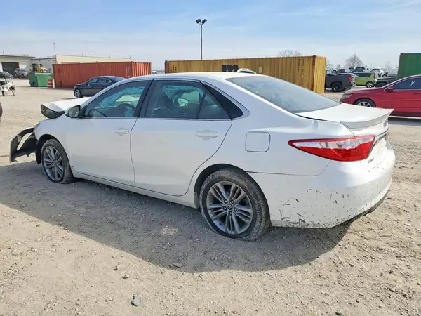 4T1BF1FK3HU336358 2017 TOYOTA CAMRY - Image 2