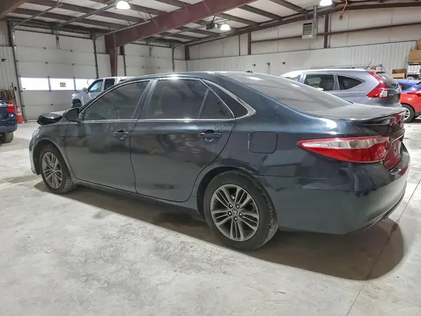 4T1BF1FK3HU340331 2017 TOYOTA CAMRY - Image 2