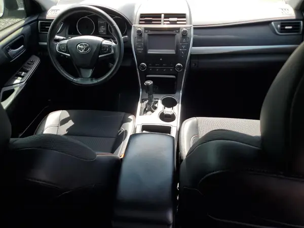 4T1BF1FK3HU341639 2017 TOYOTA CAMRY - Image 8