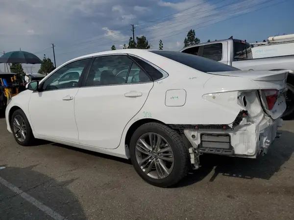 4T1BF1FK3HU341754 2017 TOYOTA CAMRY - Image 2