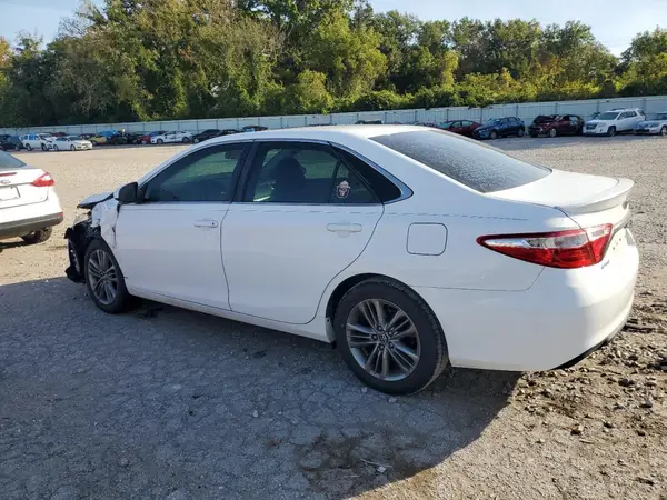 4T1BF1FK3HU345142 2017 TOYOTA CAMRY - Image 2