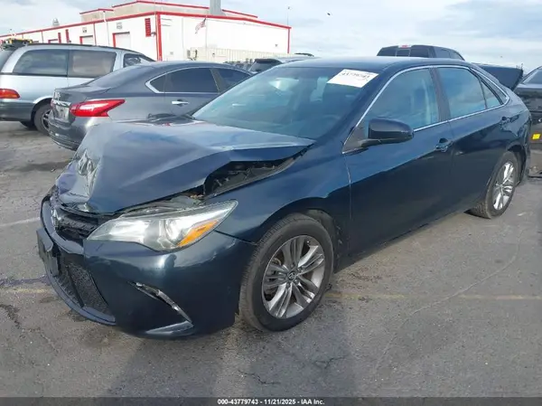 4T1BF1FK3HU345190 2017 TOYOTA CAMRY - Image 2