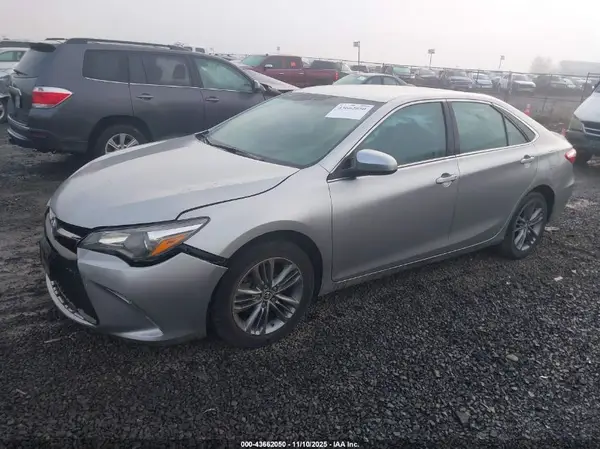 4T1BF1FK3HU346484 2017 TOYOTA CAMRY - Image 2