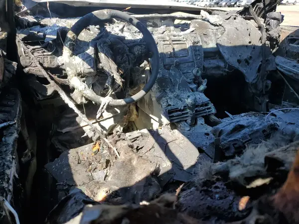 4T1BF1FK3HU347800 2017 TOYOTA CAMRY - Image 8