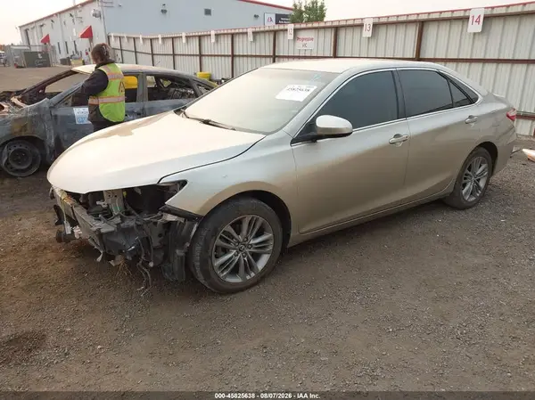 4T1BF1FK3HU349210 2017 TOYOTA CAMRY - Image 2