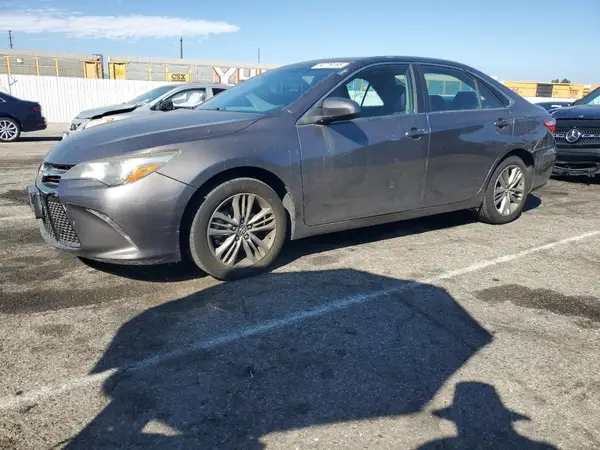 4T1BF1FK3HU350292 2017 TOYOTA CAMRY - Image 1