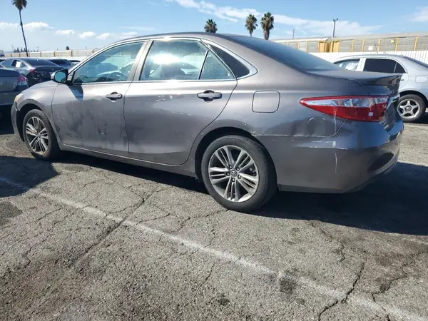 4T1BF1FK3HU350292 2017 TOYOTA CAMRY - Image 2